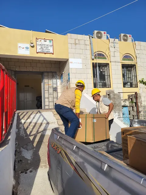 صورة 5 — توريد وتسليم المعدات في مستشفى الملاح الريفي، مديرية الملاح، لحج